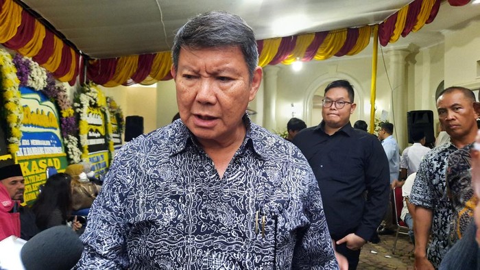 Hashim Beri Sinyal Fahri Hamzah Jadi Menteri Perumahan Era Prabowo