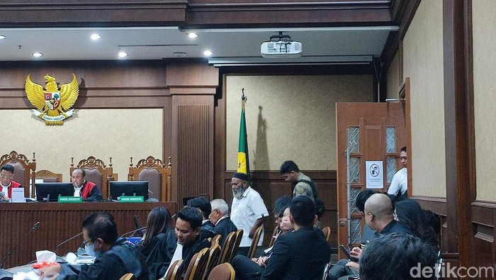 Lukas Enembe Klaim Tak Terima Gratifikasi: Saya Orang Paling Jujur di Papua