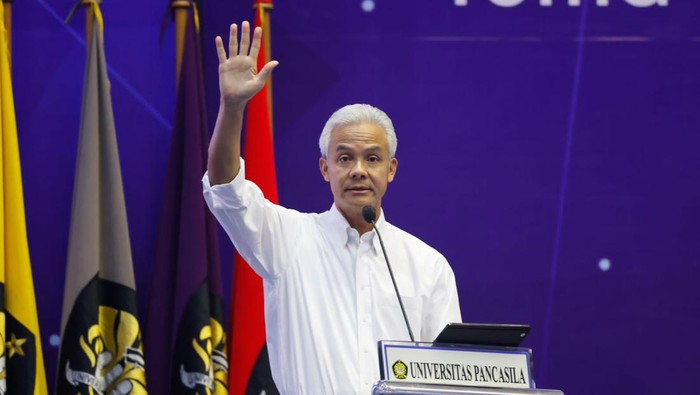 ganjar-ke-pj-gubernur-jateng-nana-sudjana-tolong-jaga-integritas