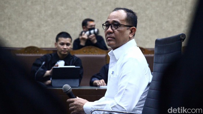 Rafael Alun Minta Dibebaskan, Tuding Kasusnya Sudah Kedaluwarsa