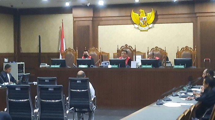 OC Kaligis Saat Lukas Enembe Ngamuk: Kalau Serangan Jantung, Bukan Salah Kami