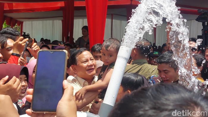 Prabowo Pastikan Pemerintah Tindak Lanjuti Pengadaan Air Bersih di Papua