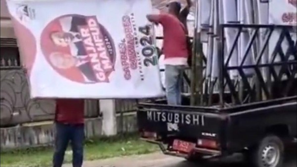 Viral Pemasangan Baliho Ganjar-Mahfud Pakai Mobil Pelat Merah, Ini Kata TPN