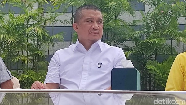 Erwin Aksa Soroti UMP Bekasi Lebih Tinggi dari Jakarta