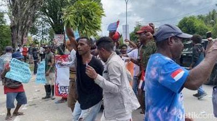 Mahasiswa Papua Demo di Jogja, Tuntut Referendum Papua Barat: NKRI atau Merdeka