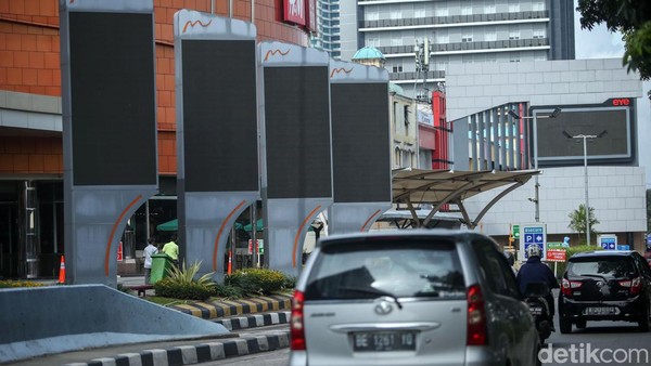 Bawaslu Bekasi: Videotron Anies Di-take Down Pihak Mal