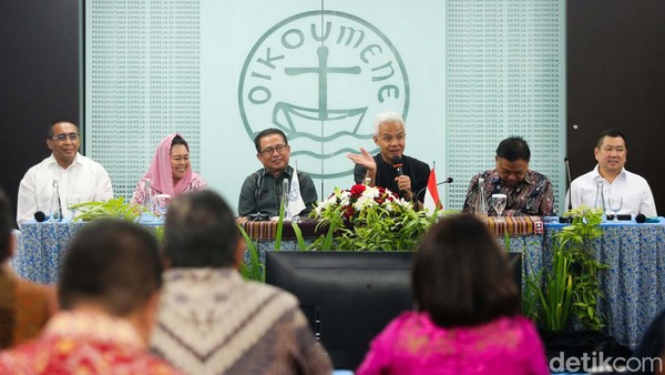Kelakar Yenny Wahid soal Umat Kristiani Harus Dukung Ganjar