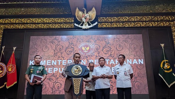 Kemhan Gandeng Hotman Tempuh Jalur Hukum Hoax Korupsi Pembelian Jet Tempur
