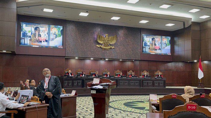 Tim Anies Putar Video di Sidang Sengketa Pilpres, Sempat Disetop Ketua MK