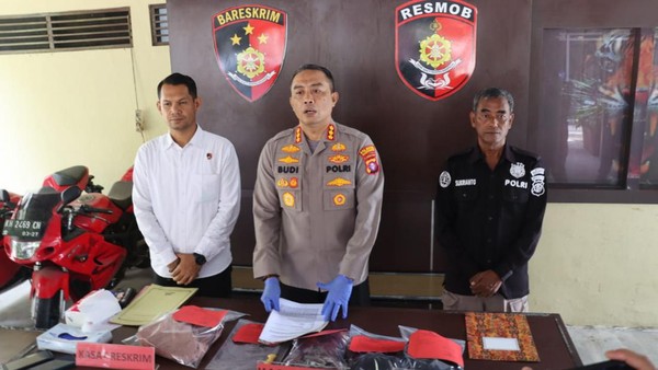 Santri di Palangkaraya Bacok Ustazah hingga Tewas gegara Sakit Hati Dihukum