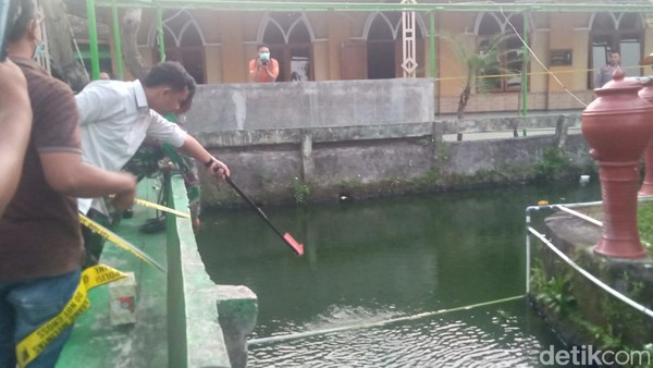 Ketua OSIS Meninggal Kesetrum setelah Diceburkan ke Kolam saat Ulang Tahun