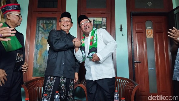 Pakai Jurus Pendekar, Rayuan Rano Karno Saat Kunjungi Ketua FBR: Cing Bantuin Gue