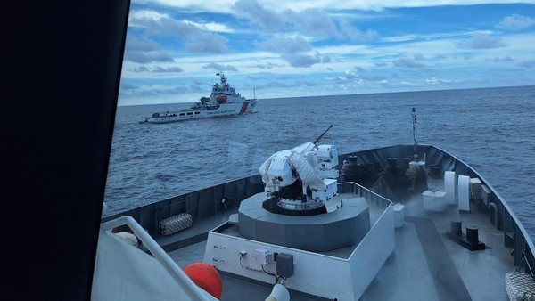 Bakamla KEMBALI Usir Kapal China Coast Guard di Laut Natuna Utara
