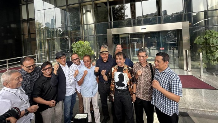 Abraham Samad dkk ke KPK, Desak Usut Dugaan Korupsi Terkait Jokowi