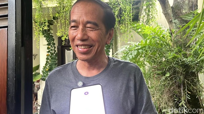 Tawa Jokowi Saat Ditanya soal Namanya Masuk Tokoh Terkorup Versi OCCRP