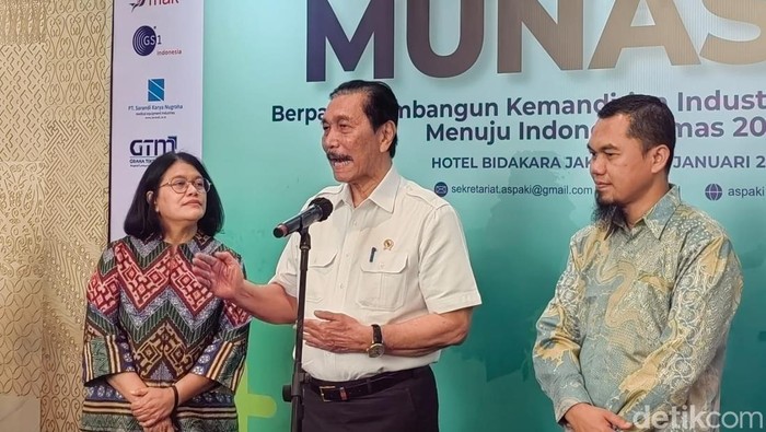 Luhut ke Pengkritik Pemerintah: Jangan Cerewet!