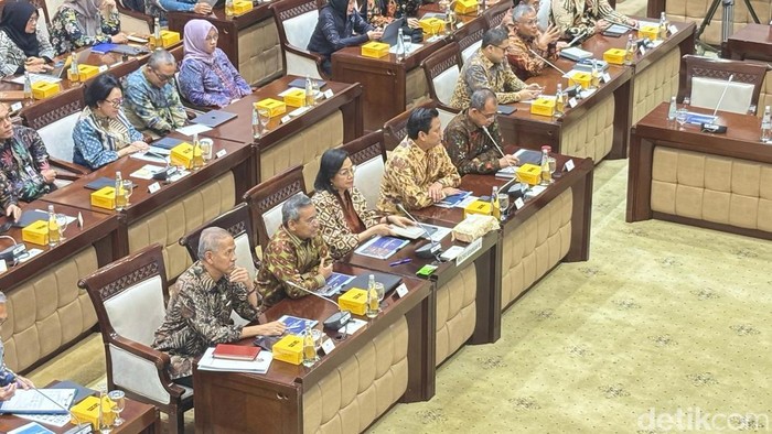 Sri Mulyani Beri Sinyal Pemangkasan Anggaran Lanjut 2026