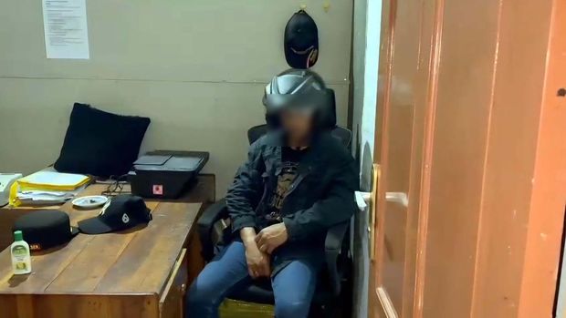 Aksi Bodoh Pencuri Hp Live TikTok Pakai Akun Korban Berakhir Ditangkap