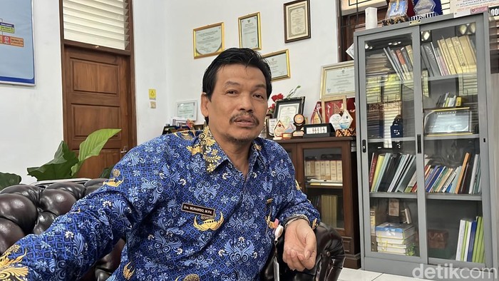 Kepsek SMAN 6 Solo Jawab Gugatan soal Ijazah SMA Jokowi