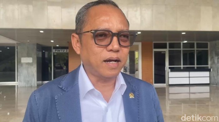 Deddy Sitorus PDIP ke Gibran: Nggak Usah Banyak Bikin Video, Kerja Gitu