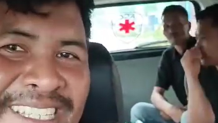 Viral Sopir Ambulans RS Dadi Makassar Nyasar Saat Antar Mayat Bareng ODGJ