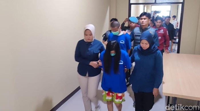 Polisi Tangkap Pasutri di Pangandaran yang Live Streaming Seks 3 Jam Tiap Hari