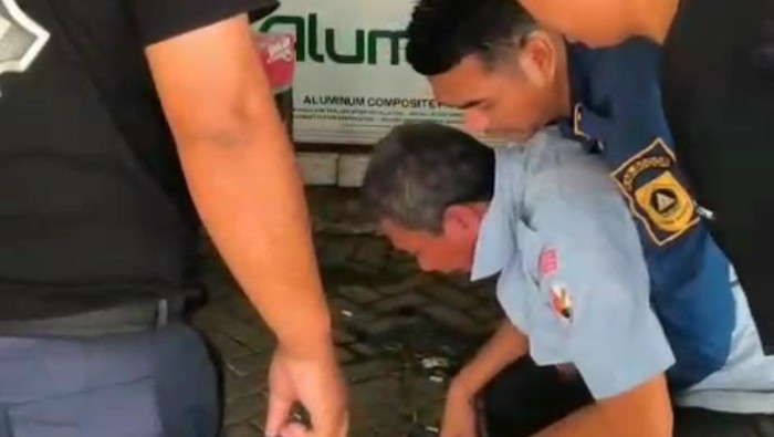 Pria di Bogor Tersedak saat Makan Bakso, Warga Minta Bantuan Damkar