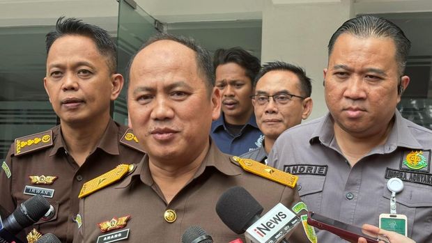 Dugaan Riza Chalid Nikahi Kerabat Kesultanan di Malaysia
