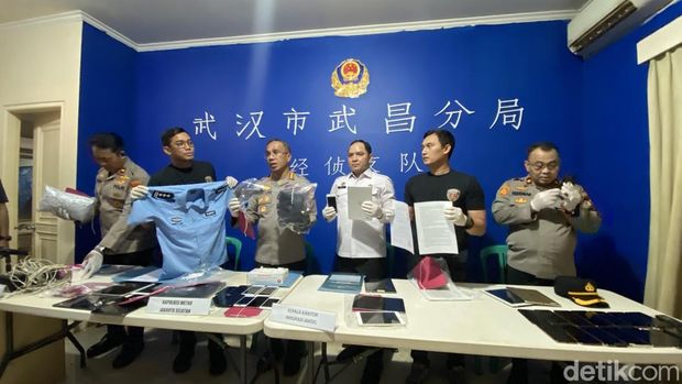 Terbongkar Markas Scammer Online di Jaksel Dihuni Belasan Warga China