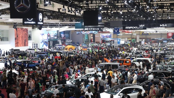 Rohana-Rojali Benar Adanya: GIIAS Makin Ramai, tapi Transaksi Turun