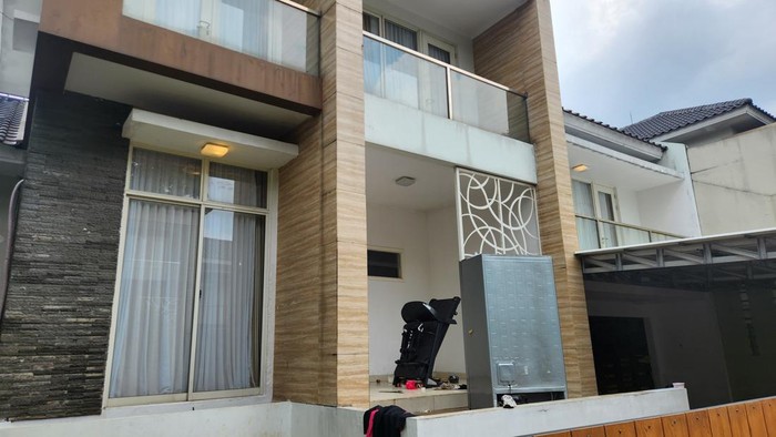 rumah-di-bintaro-dijarah-massa-tak-dikenal-karena-dianggap-milik-nafa-urbach