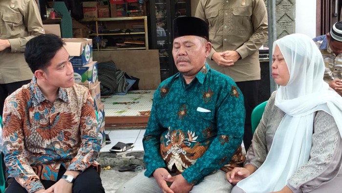 Gibran Melayat ke Rumah Siswa SMK Tangerang Meninggal Usai Ikut Demo