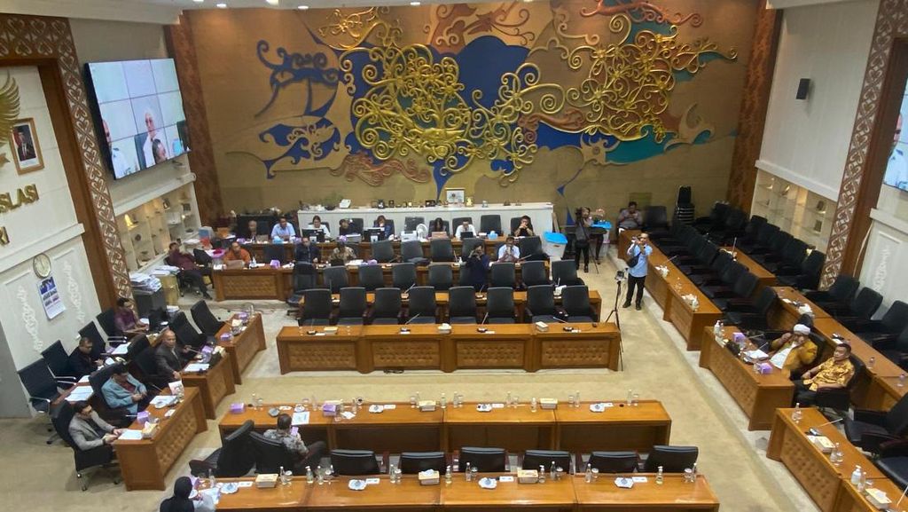Legislator: RI Punya Pancasila, tapi Ketinggalan Jauh dari Negara Komunis