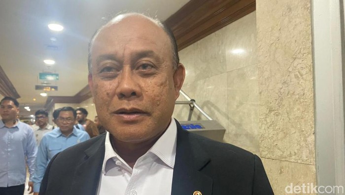 Anak Waka DPRD Sulsel Punya 41 Dapur MBG, Kepala BGN Apresiasi