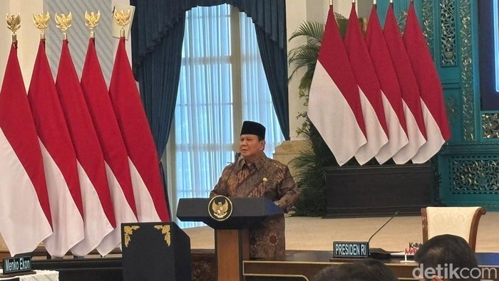 Gara-gara Momen Ini, Prabowo Ingin Ada Lagi Pelajaran Menulis di Sekolah