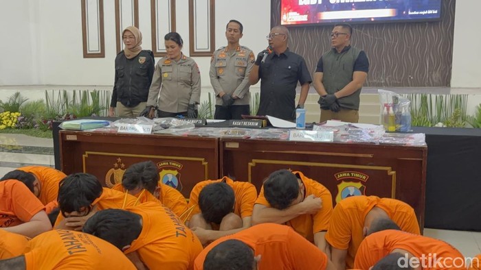 Dinkes Ungkap 29 dari 34 Peserta Pesta Gay Surabaya Positif HIV