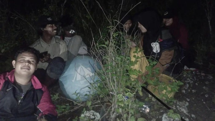 Hendak Rayakan Tahun Baru, 6 Mahasiswa Tersesat di Hutan Gunung Salunga Bima