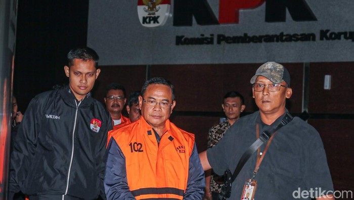 kpk-pemerasan-sudewo-jika-terjadi-di-seluruh-kecamatan-pati-tembus-rp-50-m