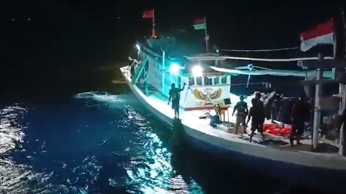 rompong-penyelamat-5-korban-klm-nurul-salsa-usai-4-hari-mengapung-di-laut