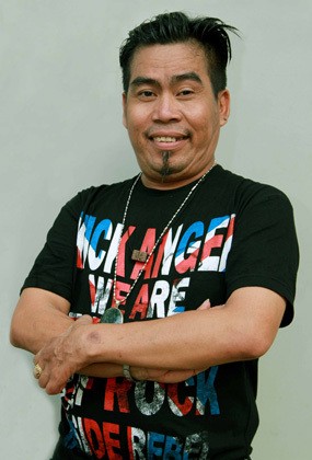 5 Seleb Cowok Sukses dengan Bayaran Wow, Padahal Dulu Miskin Hidupnya, Siapa Saja?