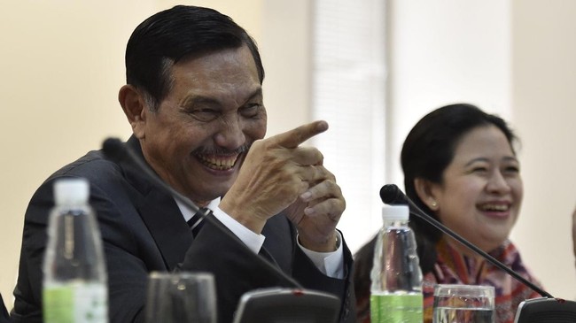 Luhut Ajak 300 Pemuda Bangun Sistem Pencari Pengemplang Pajak