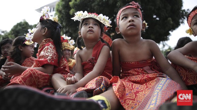 Nama Ketut Terancam Punah, Koster Ingin KB 2 Anak Tak Berlaku di Bali