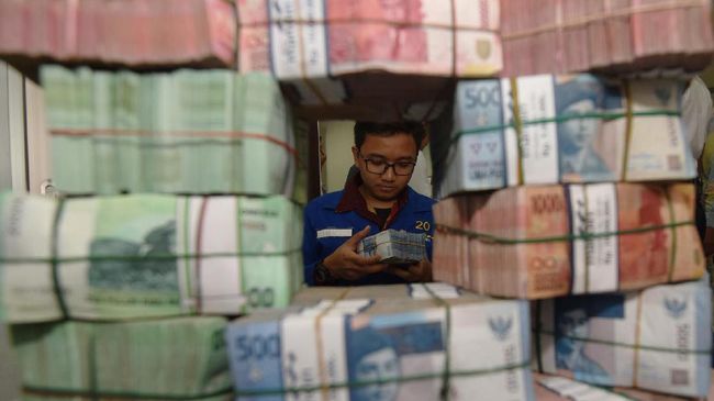Kemenkeu Ramal Rasio Utang Membengkak di Akhir Tahun