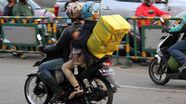 Revisi UU Lalu Lintas, DPR Tolak Motor Jadi Angkutan Umum