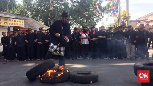 Intrik Keluarga di Tanah Sengketa Sunda Wiwitan