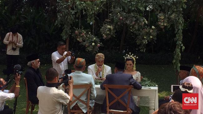 Sah, Raisa Resmi jadi Istri Hamish Daud