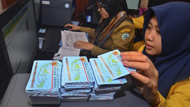 Ratusan e-KTP Tercecer di Bogor, Mendagri Duga Ada SABOTASE