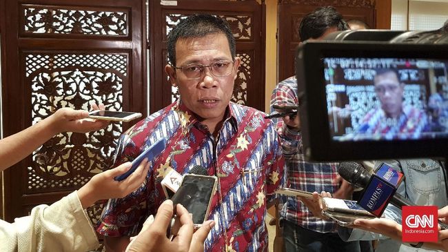Pengamat Ungkap Alasan Amien Rais Minta Jokowi Copot Kapolri ...