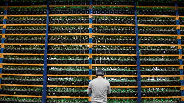 Pabrik Terbesar Bitcoin Cs China Mau Ditutup, Tanda Apa Ini?