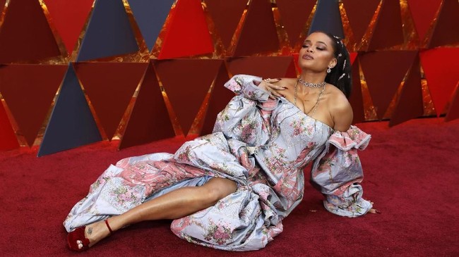Gaun Terburuk di Red Carpet Oscar 2018 